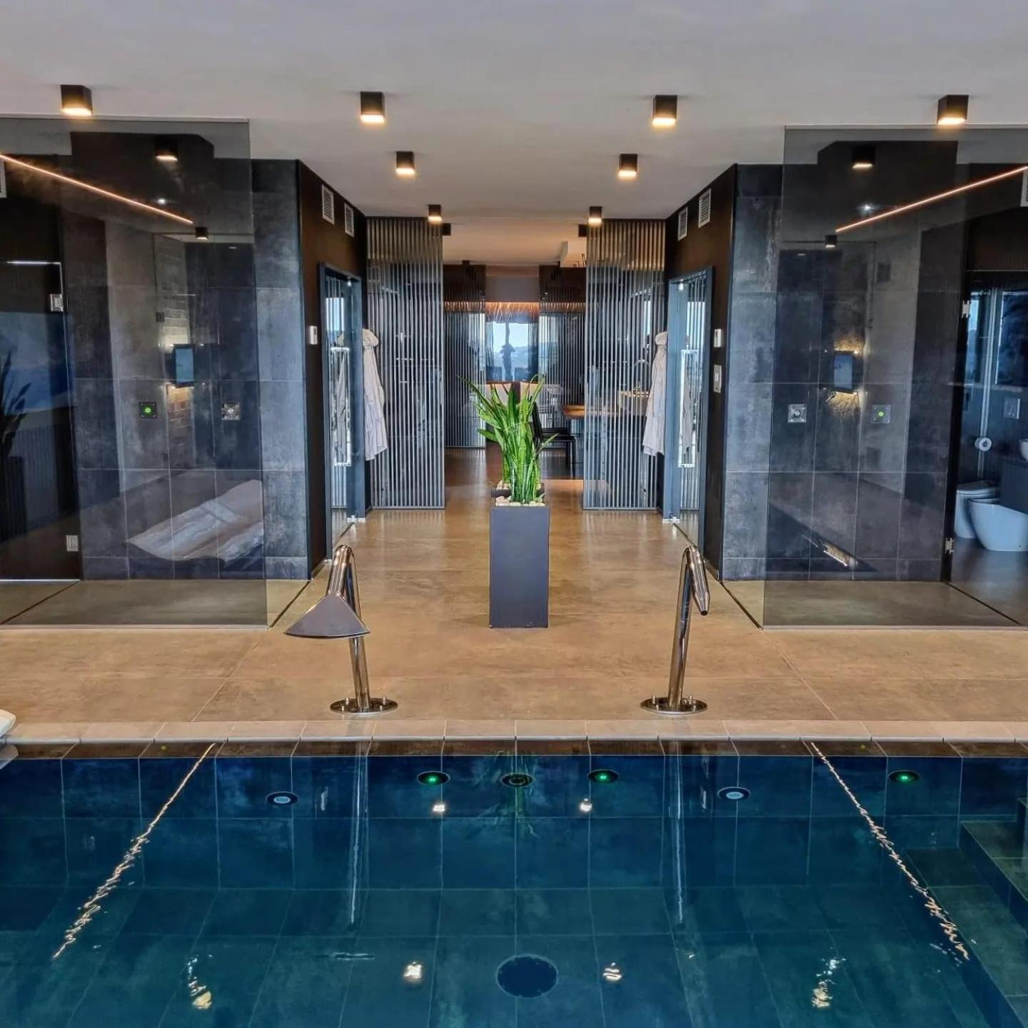 Sunset Suite Spa Staffolo Exterior photo