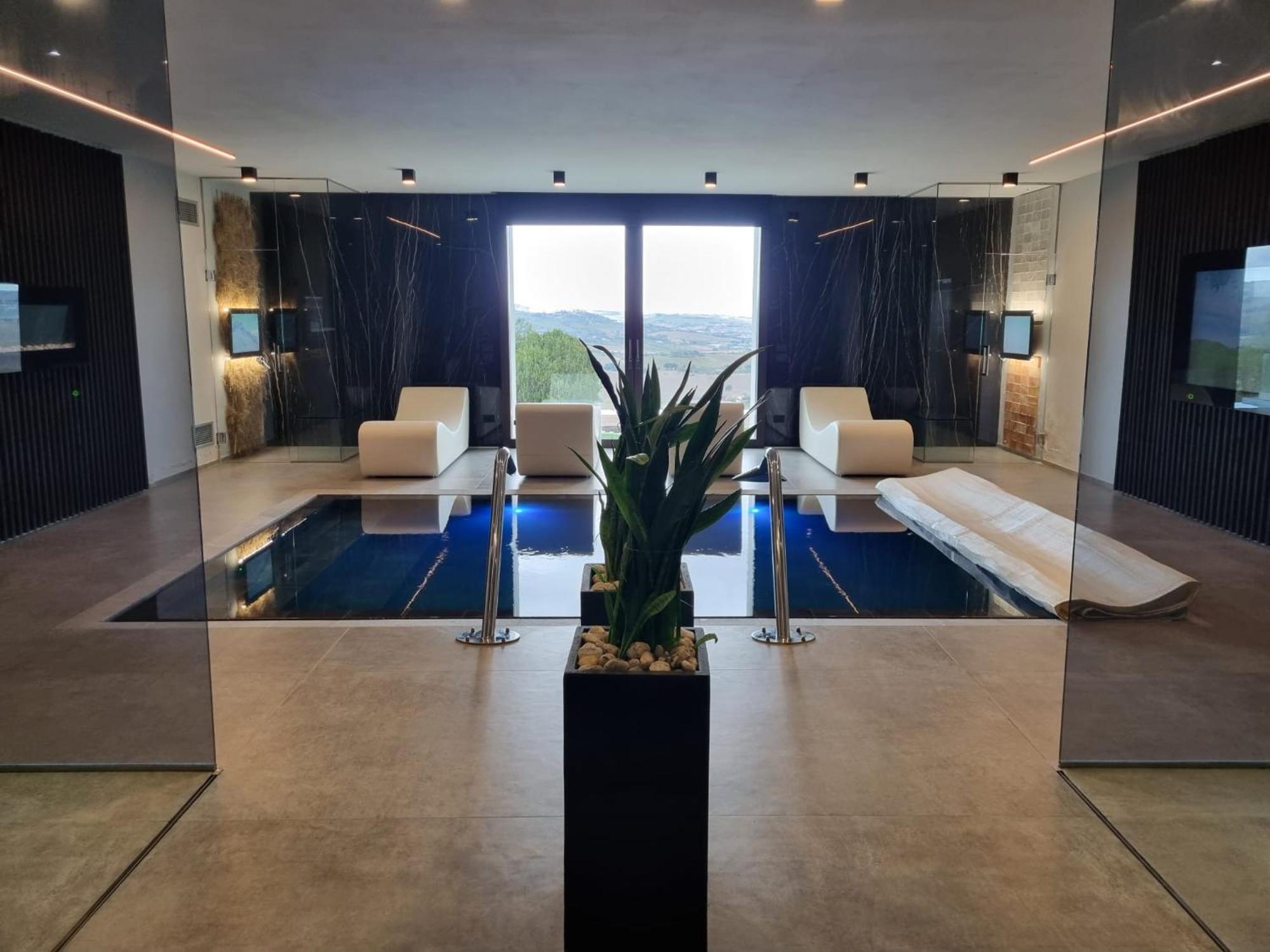 Sunset Suite Spa Staffolo Exterior photo
